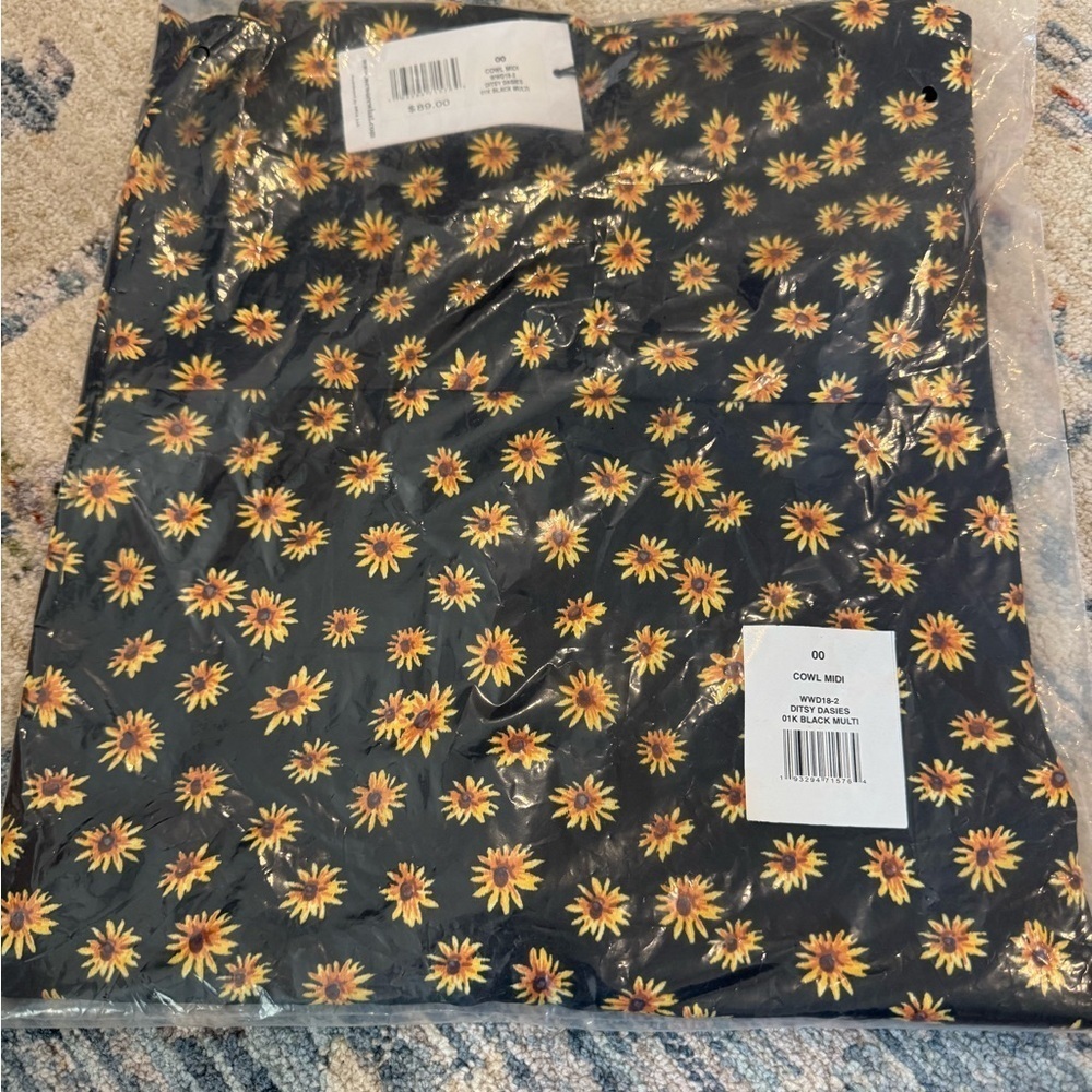 NWT WeWoreWhat Ditsy Dasies Cowl Midi Dress, Size 00 - Picture 4 of 4